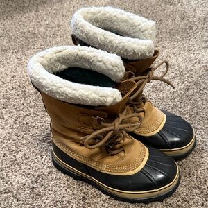 Sorel Tan and Black Winter Boots with White Lining